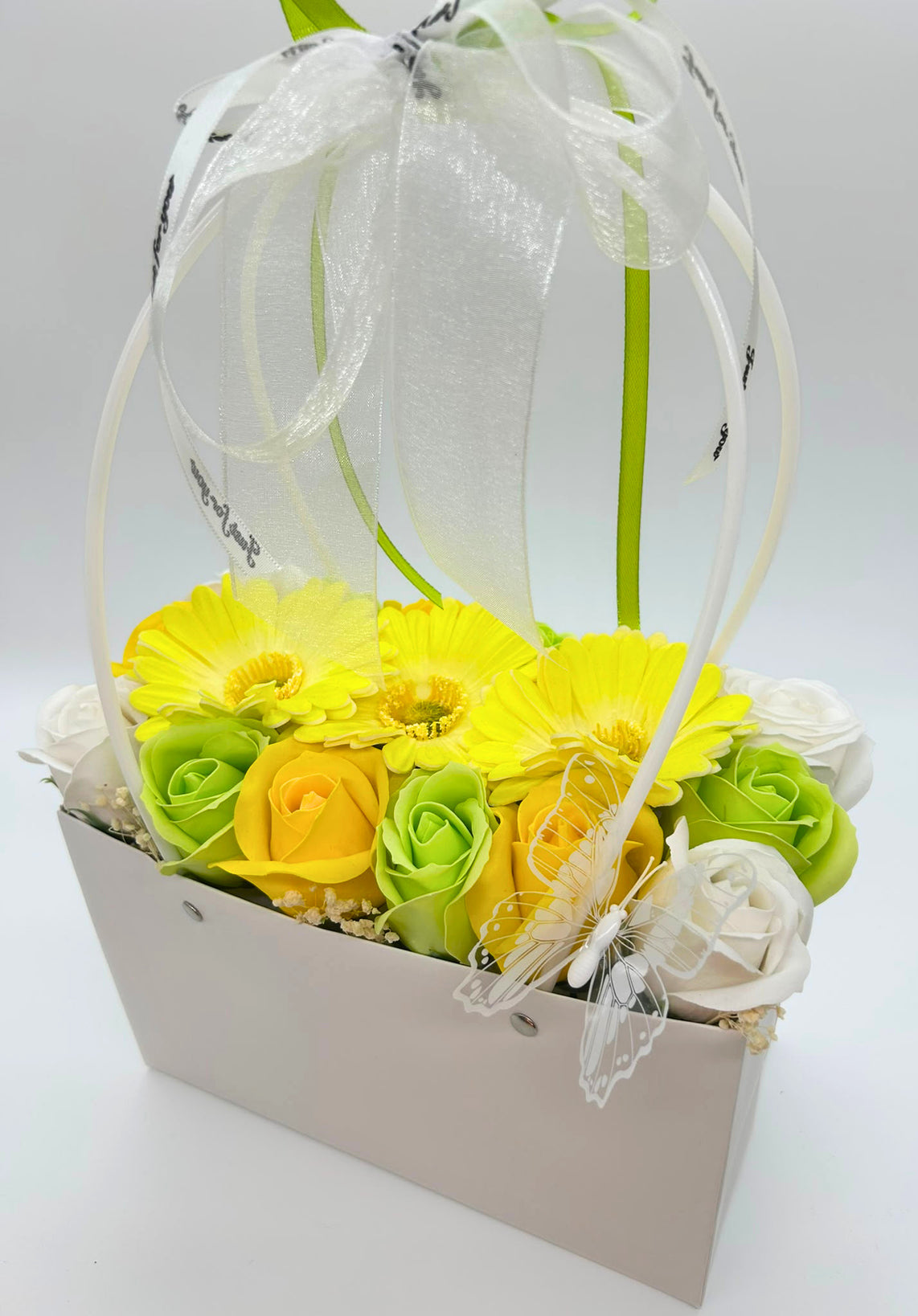 Aranjament floral tip cos "Lime & Sunshine"
