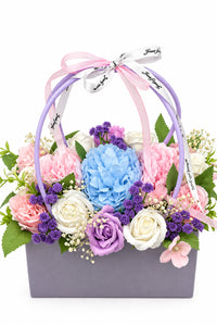 Aranjament din flori parfumate de sapun "PASTEL DREAM" tip cosulet