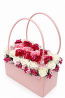 Aranjament din flori parfumate de sapun "PINK ROMANCE" tip cosulet cu 17 trandafiri