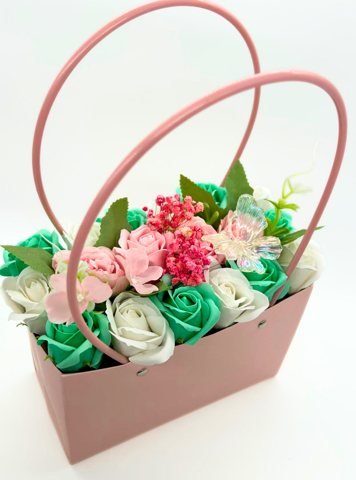 Aranjament floral tip cos "Mint & blush"