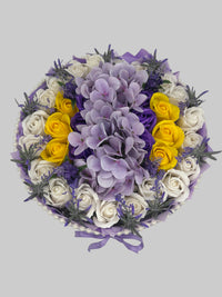 Aranjament cu Hortensie și Trandafiri de sapun in cutie de catifea."Lavender Sunshine"