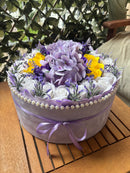 Aranjament cu Hortensie și Trandafiri de sapun in cutie de catifea."Lavender Sunshine"
