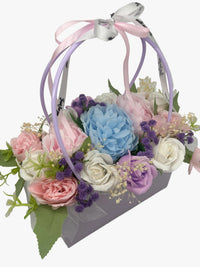 Aranjament din flori parfumate de sapun "PASTEL DREAM" tip cosulet
