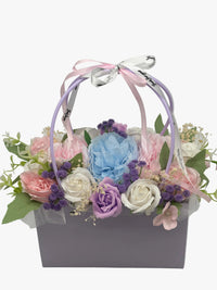 Aranjament din flori parfumate de sapun "PASTEL DREAM" tip cosulet