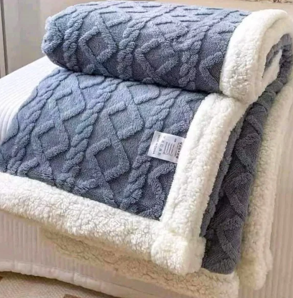 Patură pufoasă,microfibra premium, model tricot 200x230 cm