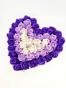Aranjament floral forever,cutie în formă de inimă alba "Royal Purple Heart"